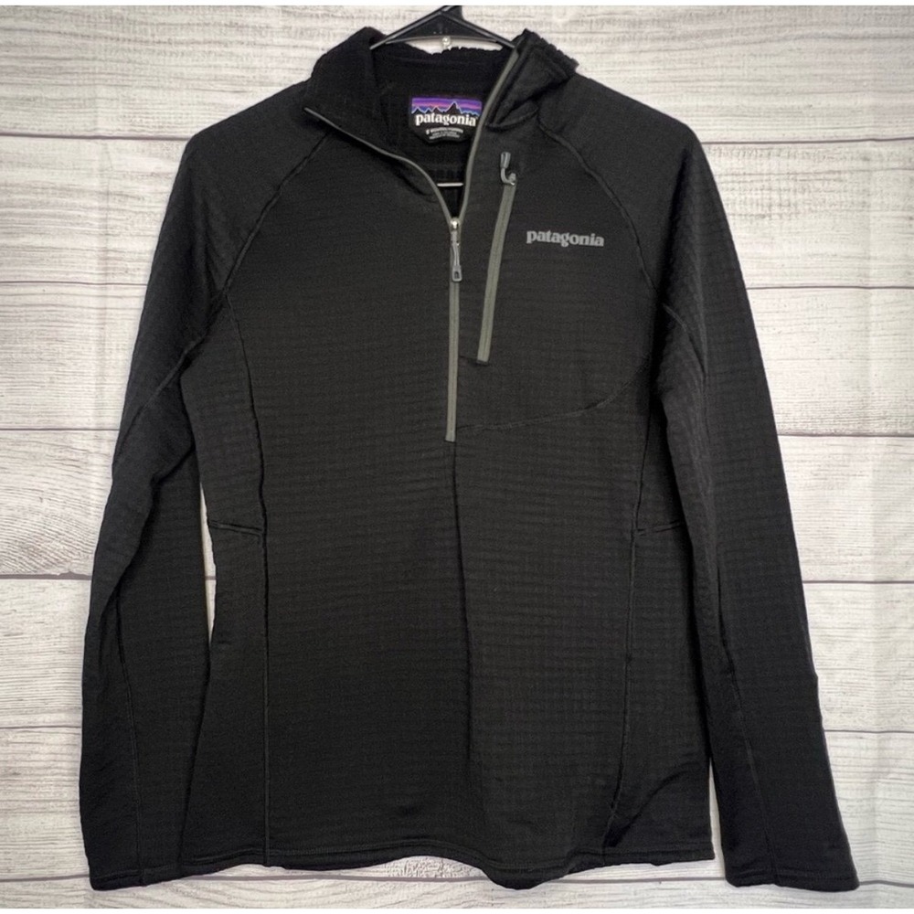 PATAGONIA quarter zip sweater